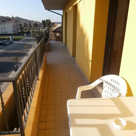 Apartment Donizetti 7 *
